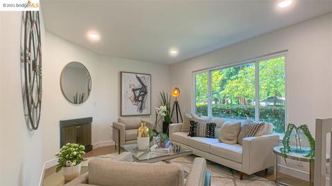 29 Saw Mill Ct, Mountain View, CA 94043 photo 1