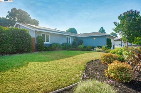 938 Bancroft Rd, Concord, CA 94518 photo 1