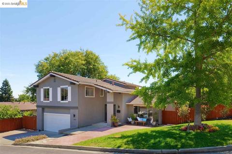 2407 Pinon Ct, Martinez, CA 94553 photo 1