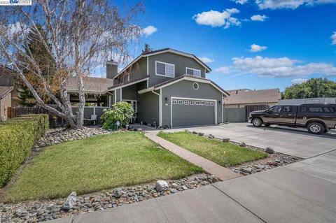 664 Buckinghorse Ct, Tracy, CA 95376 photo 1