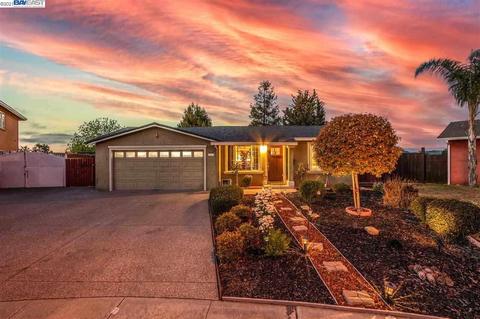 7603 Linden Ct, Newark, CA 94560 photo 1