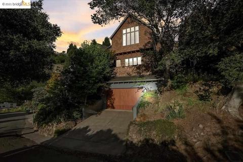 7172 Norfolk Dr, Berkeley, CA 94705 photo 1