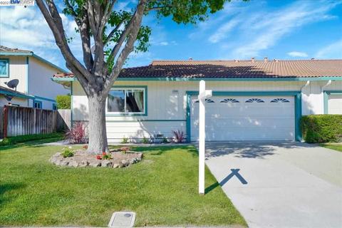 8388 Locust Pl, Dublin, CA 94568 photo 1