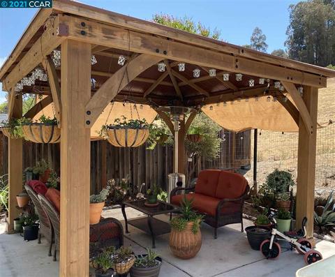 926 Shadow Hill Dr, Martinez, CA 94553 photo 1