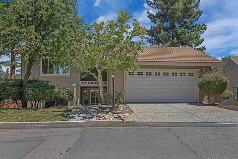 943 Augusta Dr, Moraga, CA 94556 photo 1