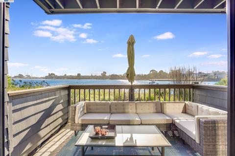 1355 Crown Dr, Alameda, CA 94501 photo 1
