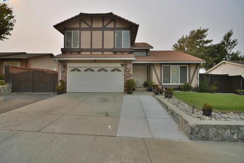 2220 Daffodil Dr, Pittsburg, CA 94565 photo 1