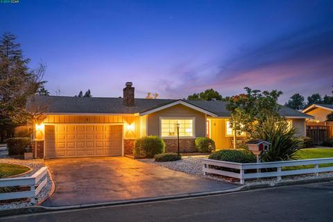 3 Hammond Pl, Moraga, CA 94556 photo 1