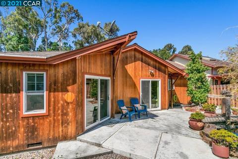 521 Vaqueros Ave, Rodeo, CA 94572 photo 1