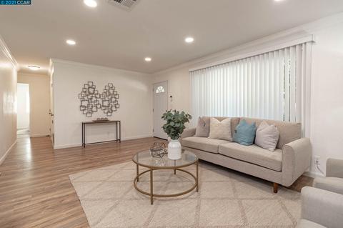 2240 Chester Dr, Tracy, CA 95376 photo 1