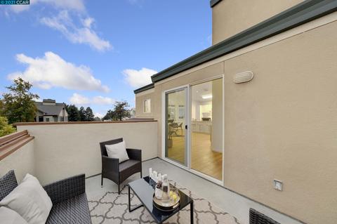 2615 Telegraph Ave #401, Berkeley, CA 94704 photo 1