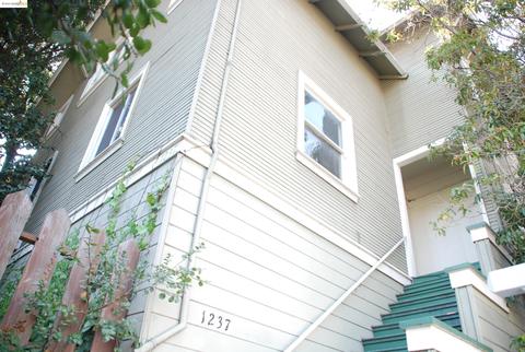 1237 E 34th St, Oakland, CA 94610 photo 1