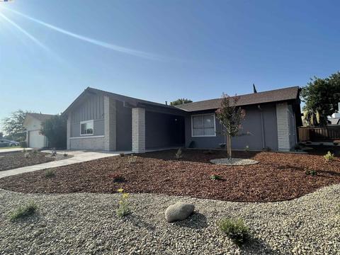 341 Laguna Dr, Tracy, CA 95376 photo 1