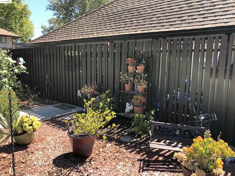 5424 Roundtree Ct #A, Concord, CA 94521 photo 1