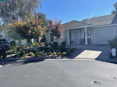 130 Oneil Cir, Hercules, CA 94547 photo 1