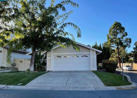 2202 Glenmount Dr, Pittsburg, CA 94565 photo 1