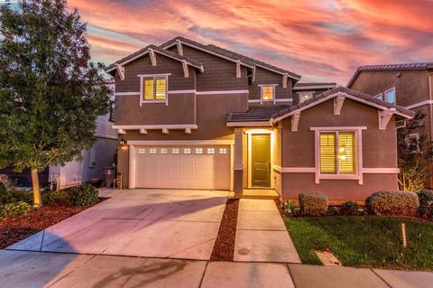 220 Heritage Ln, Dixon, CA 95620 photo 1