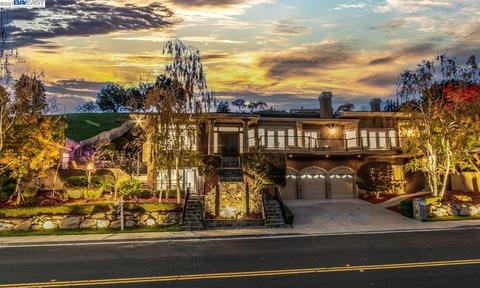 7920 Creekside Dr, Dublin, CA 94568 photo 1