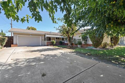 1416 Coolidge Ave, Tracy, CA 95376 photo 1