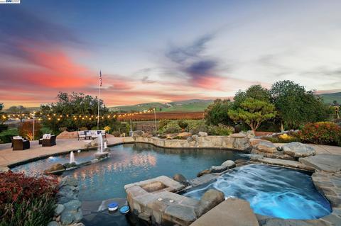 9405 Tesla Rd, Livermore, CA 94550 photo 1