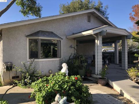 429 Maple Ave, Vallejo, CA 94591 photo 1