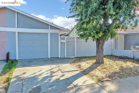 243 E Trident Dr, Pittsburg, CA 94565 photo 1