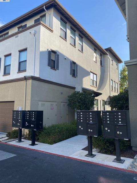 2665 5th, Alameda, CA 94501 photo 1