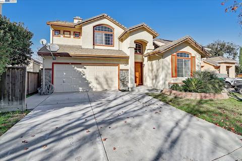 371 Falcon Ct, Tracy, CA 95376 photo 1