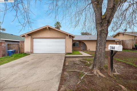 744 Cadillac Dr, Modesto, CA 95351 photo 1