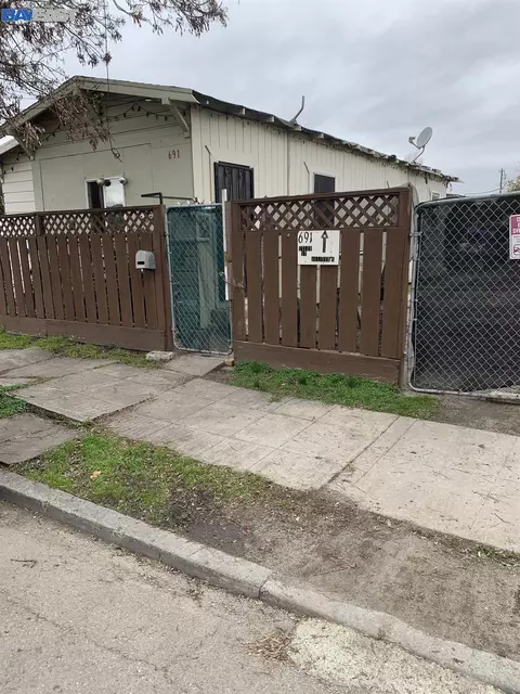 691 Tyler St, Oakland, CA 94603