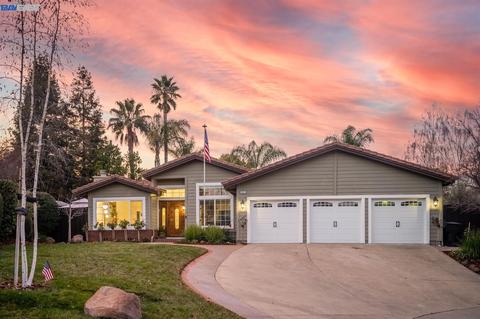 7891 Perry Ln, Pleasanton, CA 94588 photo 1