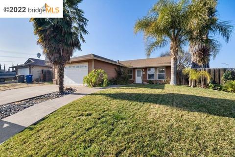 301 Ensign Ct, Pittsburg, CA 94565 photo 1