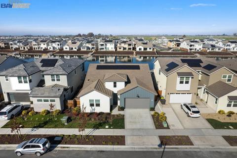 2193 Blue Heron Ct, Lathrop, CA 95330 photo 1