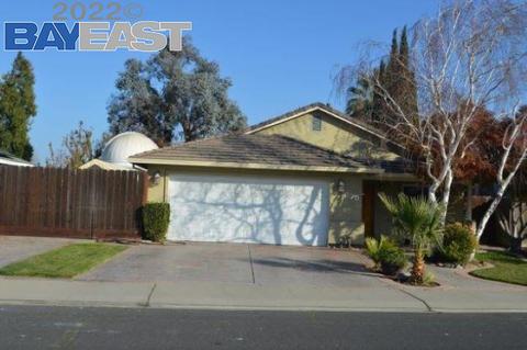 678 Sonora Ave, Manteca, CA 95337 photo 1