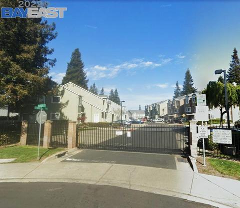 2 Crystal Gate Cmns, Hayward, CA 94544 photo 1