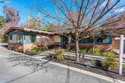 3402 Hall Ln, Lafayette, CA 94549 photo 1