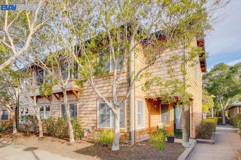461 Centre Ct, Alameda, CA 94502 photo 1