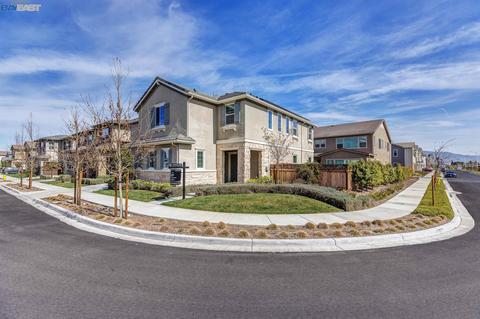 6784 Grasshopper Ave, Newark, CA 94560 photo 1