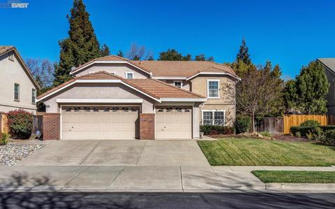 4548 Avondale Cir, Fairfield, CA 94533 photo 1