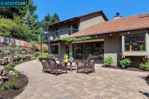 624 Augusta, Moraga, CA 94556 photo 1