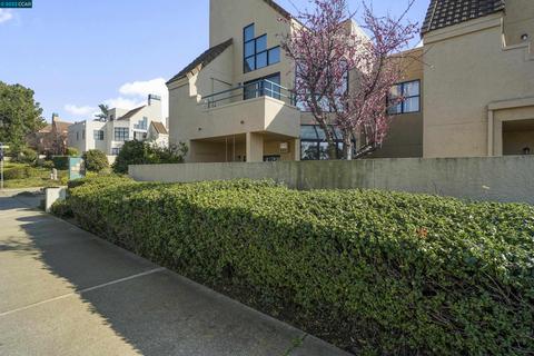 101 Nantucket Ln, Vallejo, CA 94590 photo 1