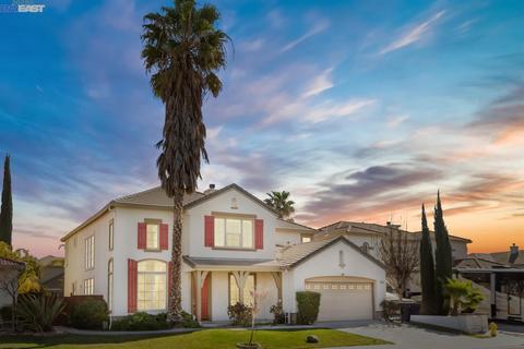 1858 Crocus Ct, Tracy, CA 95376 photo 1