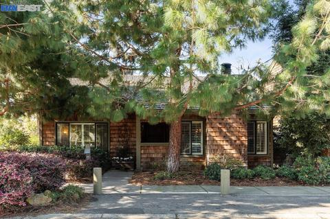 210 Harbor Rd, Alameda, CA 94502 photo 1