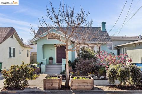 2752 Mathews St, Berkeley, CA 94702 photo 1