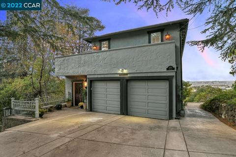 1081 Hillside Dr, Martinez, CA 94553 photo 1