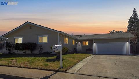 3962 Kauri Ct, Concord, CA 94521 photo 1