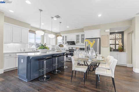 37710 Spring Tide Rd, Newark, CA 94560 photo 1