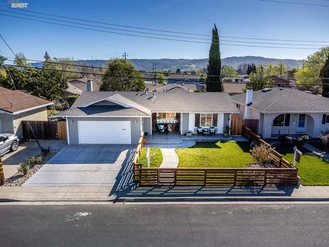 6752 Poplar Way, Dublin, CA 94568 photo 1