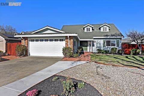 7816 Hazelnut Dr, Newark, CA 94560 photo 1