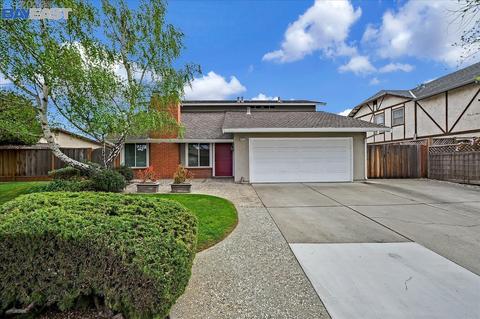 36442 Bridgepointe Dr, Newark, CA 94560 photo 1
